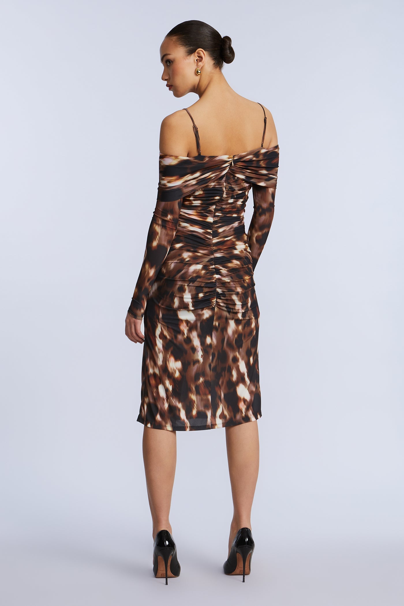 BCBGMAXAZRIA Jersey Off Shoulder Dress Leopard Desert Palm Print