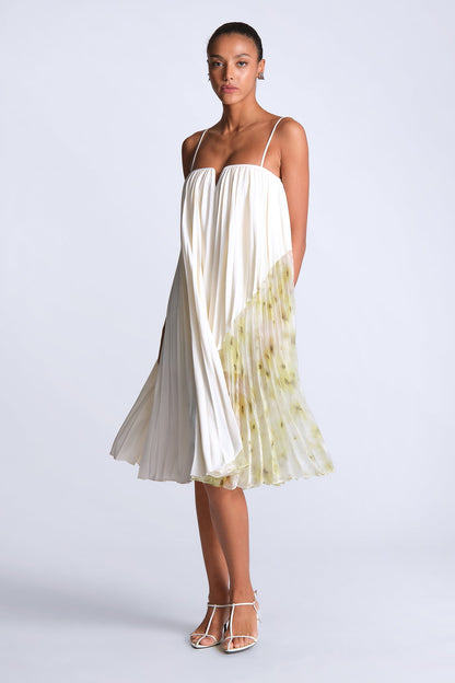 BCBGMAXAZRIA Jennifer Printed Dress Snow White & Bouquet Firefly Print