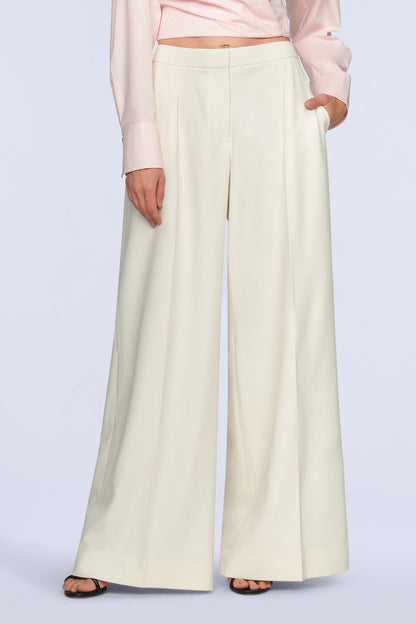 BCBGMAXAZRIA Tina Pant Gardenia