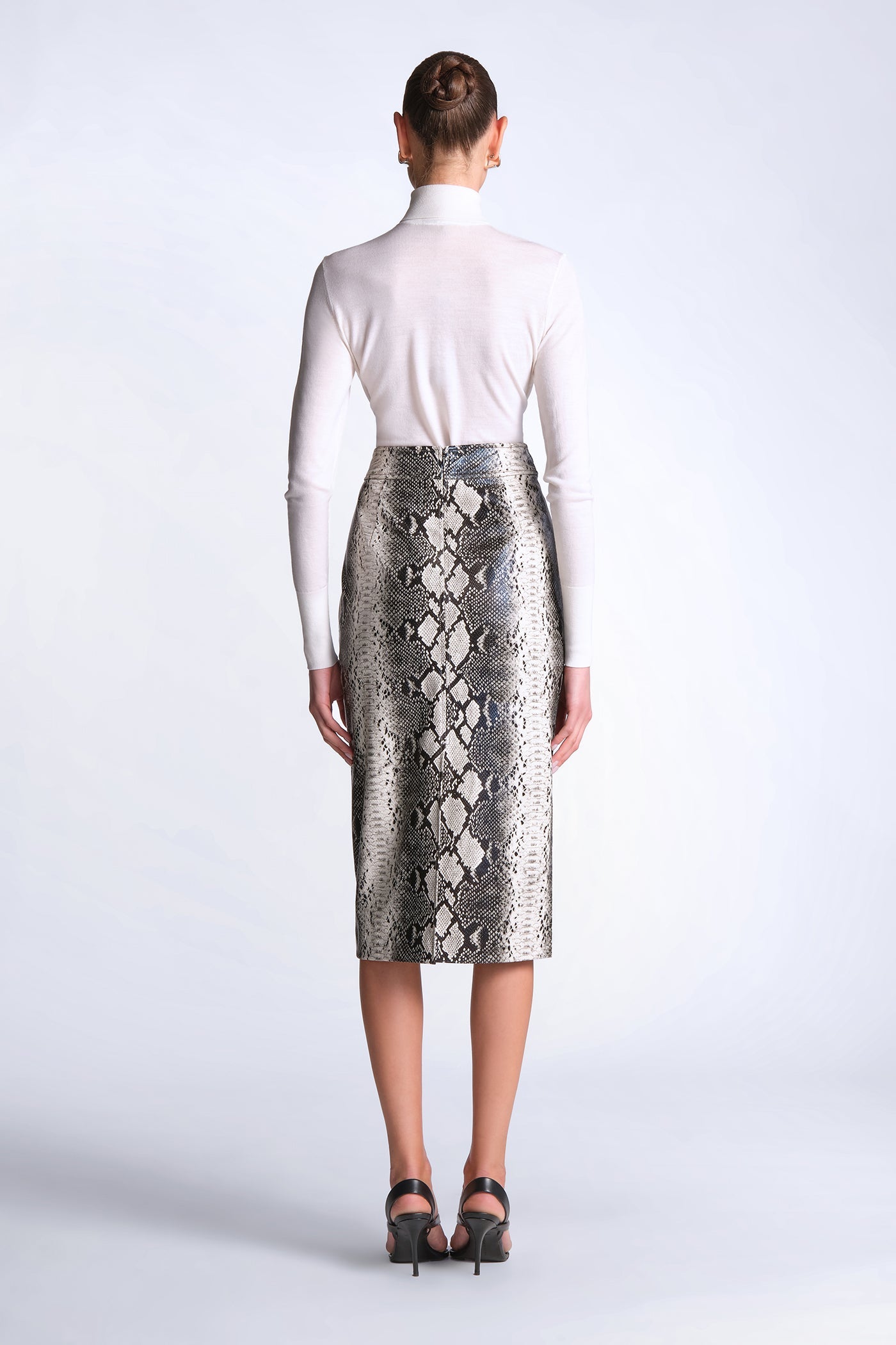 BCBGMAXAZRIA Ivy Turtleneck Gardenia
