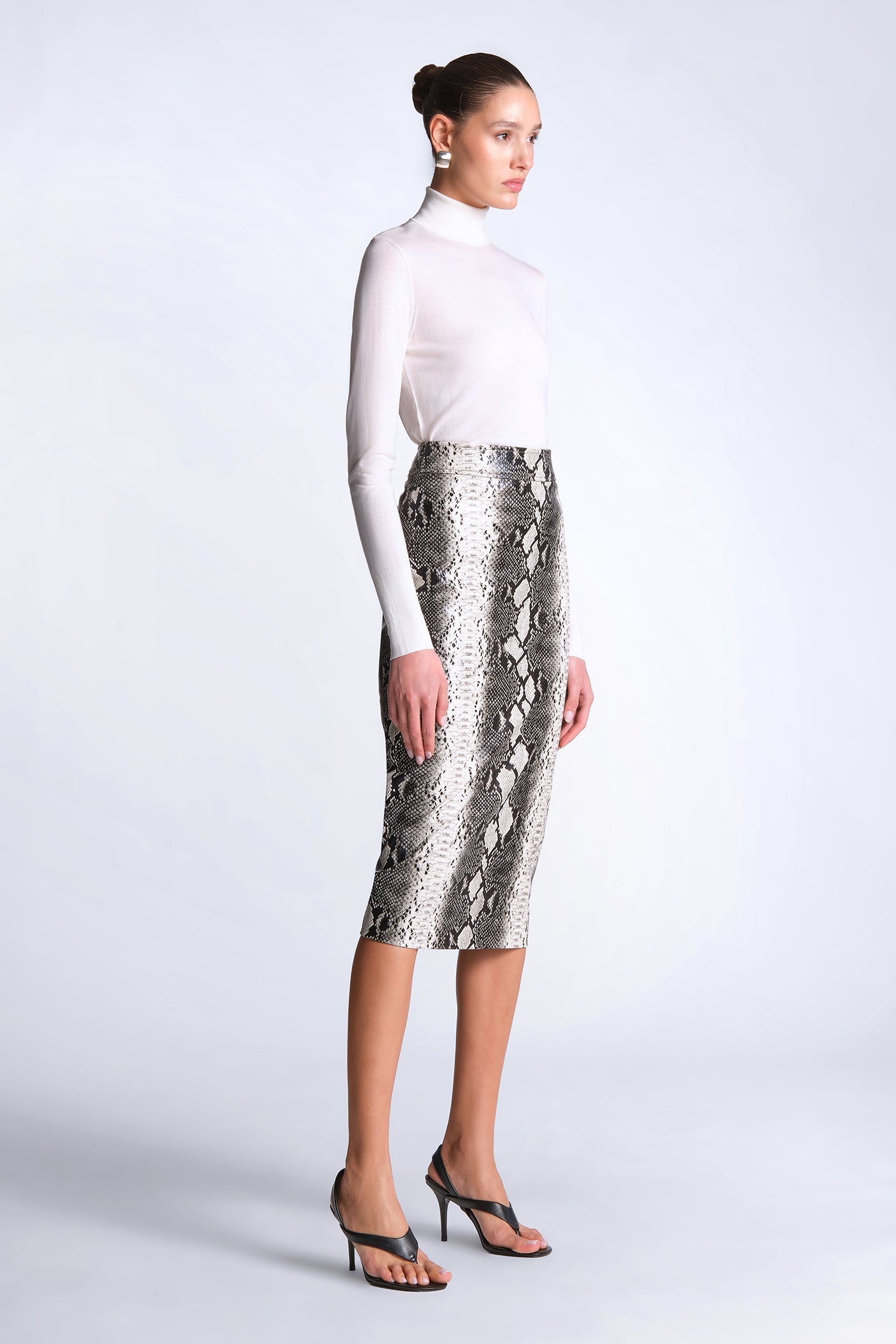 BCBGMAXAZRIA Lourdes Printed Skirt Snakeskin Black & White Print
